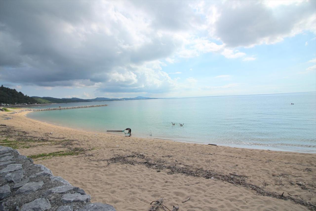 Beach Side Hotel Yamoriyanonikai Nago Eksteriør billede